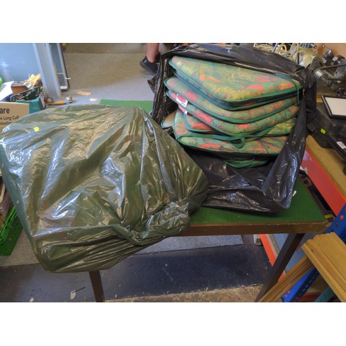 352 - 2 bags of outdoor seat cushions