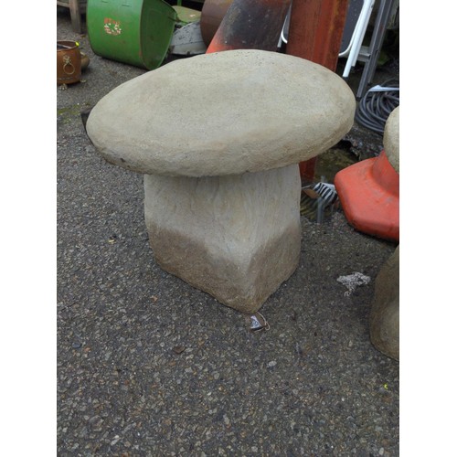 64 - concrete staddle stone D46cm x H42cm