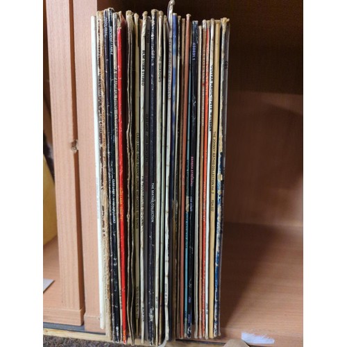 451 - Quantity of vinyl LP's, inc. Cleo Laine, Simon & Garfunkel & The Carpenters