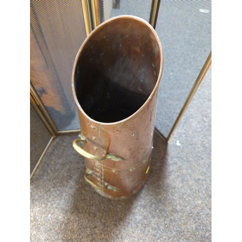 478 - Copper coal scuttle (H55cm), together with brass-edged fire screen