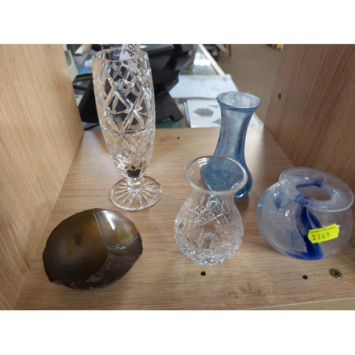 492 - Polished geode, 2 crystal glass vases etc.