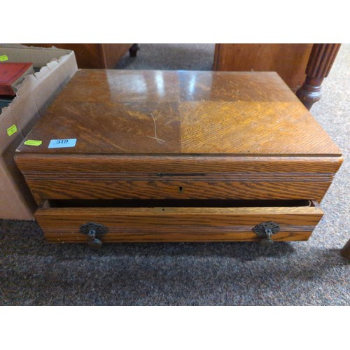 519 - Oak canteen box, with lift lid & single drawer. W50cm D35cm H20cm