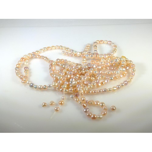 607 - Loose freshwater pearls