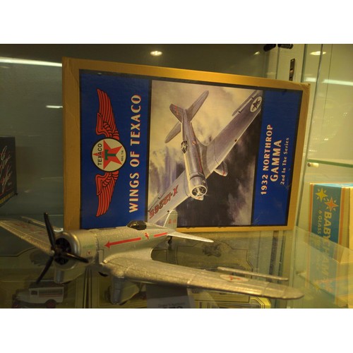 673 - Die cast model 1932 Northrop Gamma, Wings of Texaco, plane. wingspan 34cms, overall length 21.5cms