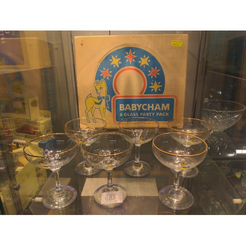 685 - 6 Babycham saucers, gold rimmed, boxed, all in excellent condition