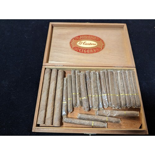 548 - Unsealed Jamaica Cigars El Cantara box containing large and small cigars over two layers