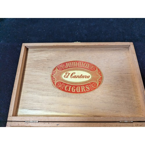 548 - Unsealed Jamaica Cigars El Cantara box containing large and small cigars over two layers