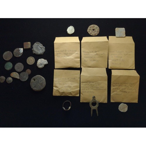 524 - Collection of metal detecting finds