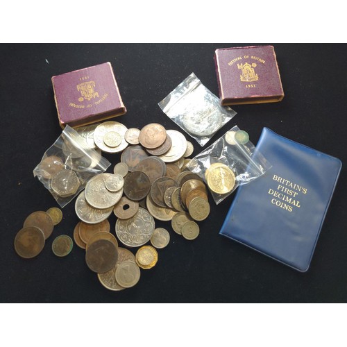 525 - Collection of mostly British coins inc. £2 coins and boxed 1951 Festival of Britain crowns etc... 