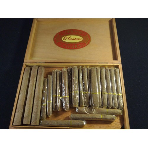 548 - Unsealed Jamaica Cigars El Cantara box containing large and small cigars over two layers