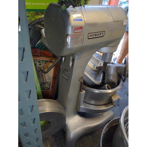 293 - Commercial Hobart mixer and mincer. (model A200 ML25097) Serial 97.075.370-T 220  -240 volt with pad... 