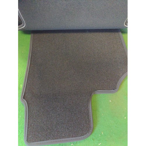 174 - 7 sets of car mats, for VW Beatle (2012-) VW Turan (2016-) etc.