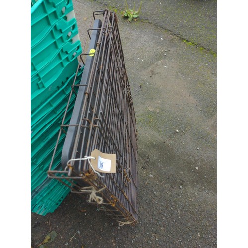 19 - RAC small dog crate 76cm x 50cm x 56cm