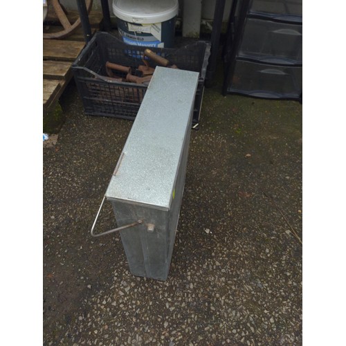 62 - Galvanised container with handles 