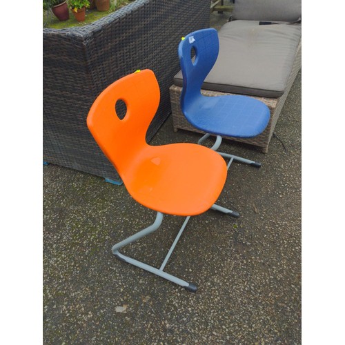 87 - Verner Pantan designed modern plastic chairs, one blue and one orange, thought to be 1970's.