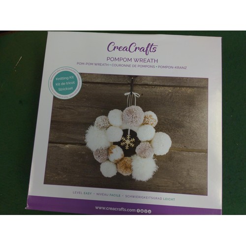 274 - Crea Crafts Pompom wreath set boxed