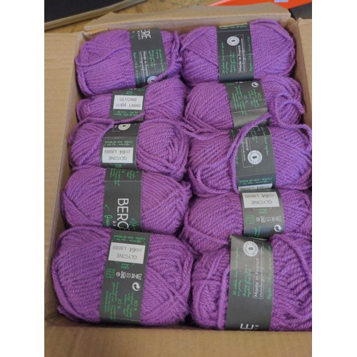 288 - 50x balls of Glycine colour yarn