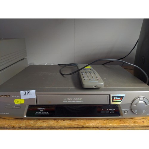 319 - Panasonic VHS player