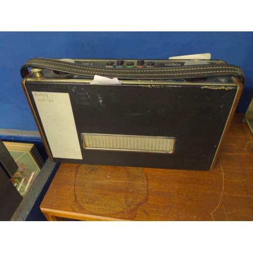 3 - Roberts R600 radio