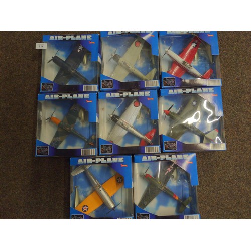 114 - 7 Air-planes, boxed 