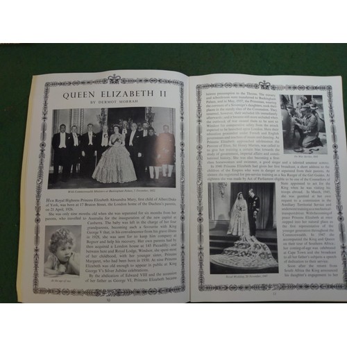 174 - Collection of British royal family programmes, Evening Standard newspaper with articles relating to ... 