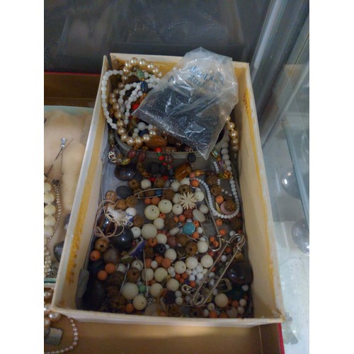 219 - Box of costume jewellery