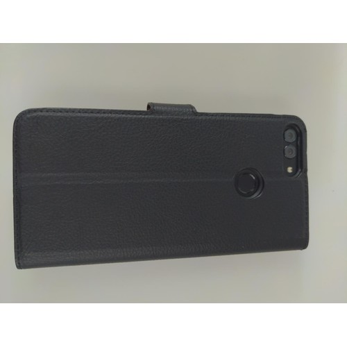 253 - Huawei P smart FIG-LX1 black mobile phone, with instructions, cords, box and black case