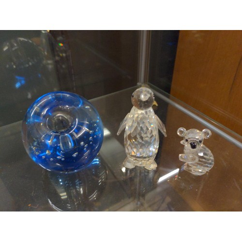 323 - six glass items Inc. 2 x paper weights 2 x crystal animals & 2 x other glass animals 