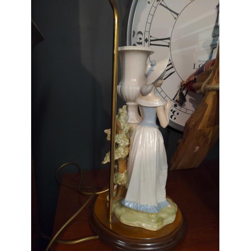 352 - Lladro style lady lamp with restoration and damage