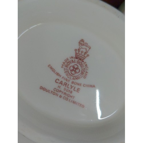 438 - Full Royal Doulton Carlyle tea service for 6