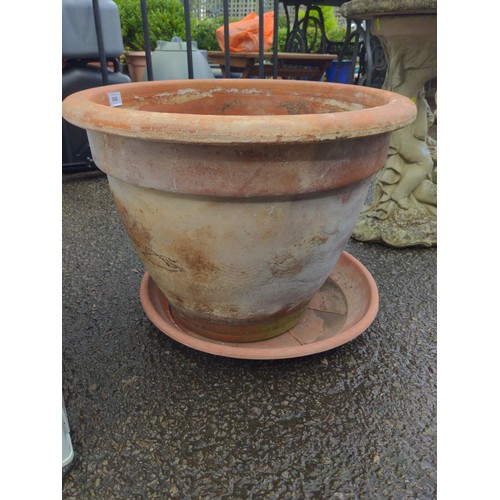 840 - Large terracotta pot with plastic tray, 53cm diameter