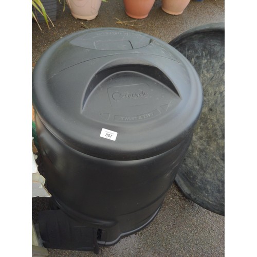 857 - Garden composter