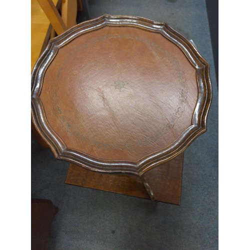 479 - Two small occasional tables. One wine size and one side table. Largest W45 D34 H48cm 