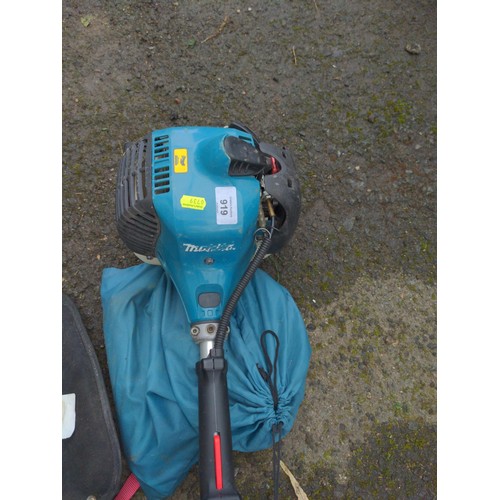 919 - Makita petrol strimmer, model DBC260L