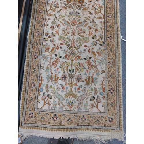 303 - Tree of life Persian style rug. Width 90cm x length 160cm