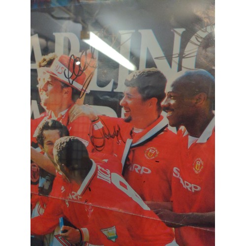 480 - Framed poster of winning team Man Utd 93/94 W92 H62 cm