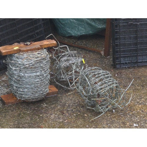 728 - Roll of barbed wire plus 2 part rolls