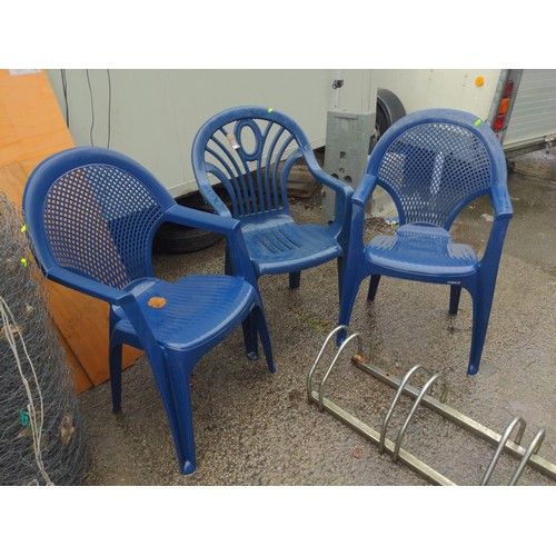 732 - Pair of blue plastic Awbert garden chairs plus one other