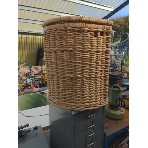 89 - Wicker laundry basket