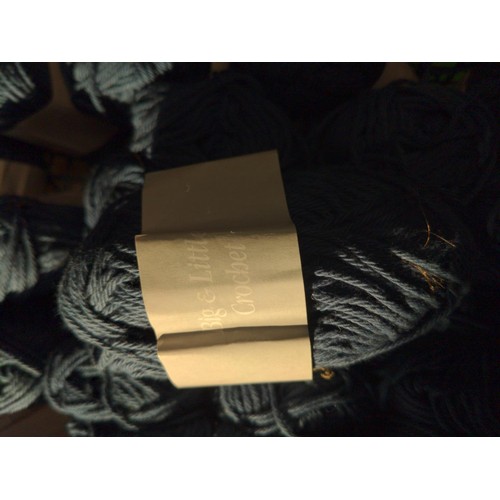 211 - Approx 44 x balls of 25g yarn dark blue 