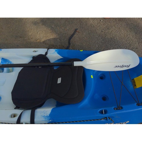 113 - Feel Free kayak with paddle and seat L294cm