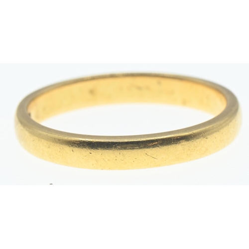 61A - 22ct gold band, size P, 4.6 grams