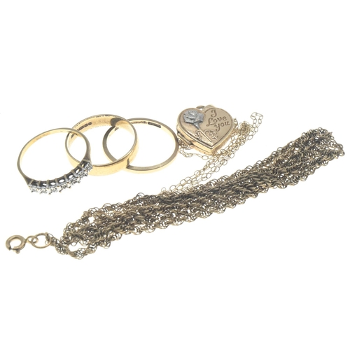 140 - 9ct gold jewellery items; Two wedding bands, 9ct ring set with white stones, locket on broken fine c... 