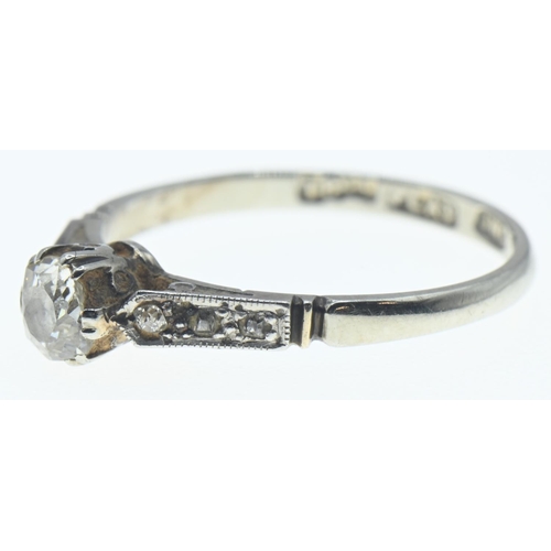 186 - 18ct white gold ring set with 0.25 carat (approx.) old cut diamond, size M, gross weight 1.78 grams