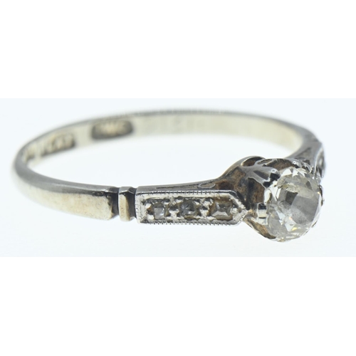 186 - 18ct white gold ring set with 0.25 carat (approx.) old cut diamond, size M, gross weight 1.78 grams