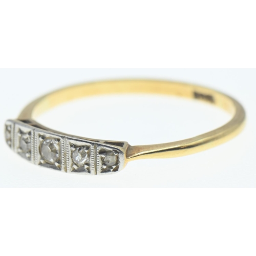 211 - 18ct gold ring set with diamonds on a platinum mount., size O, gross weight 1.8g