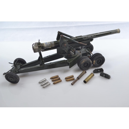 368 - Britains 155mm Gun in box