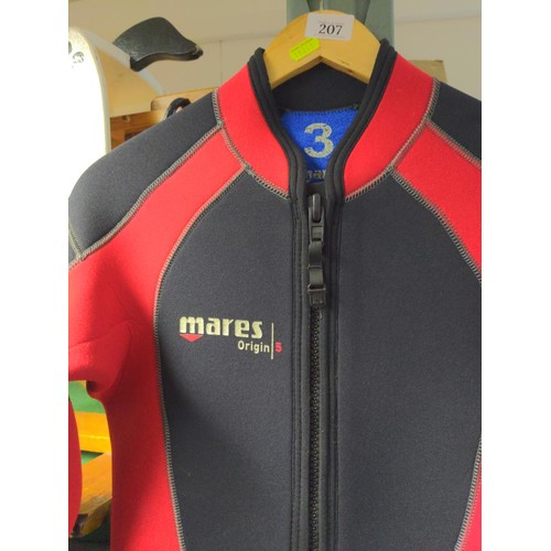 207 - Mares original 5 Trilastic size 3 full body wetsuit.