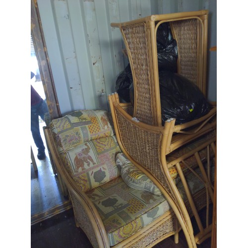 152 - Bamboo conservatory set with small glass topped table