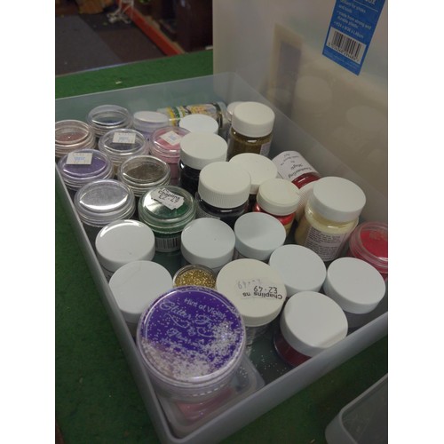 181C - Plastic crate containg card making items, envelopes plus approx 30 small tubs of decorative glitter ... 